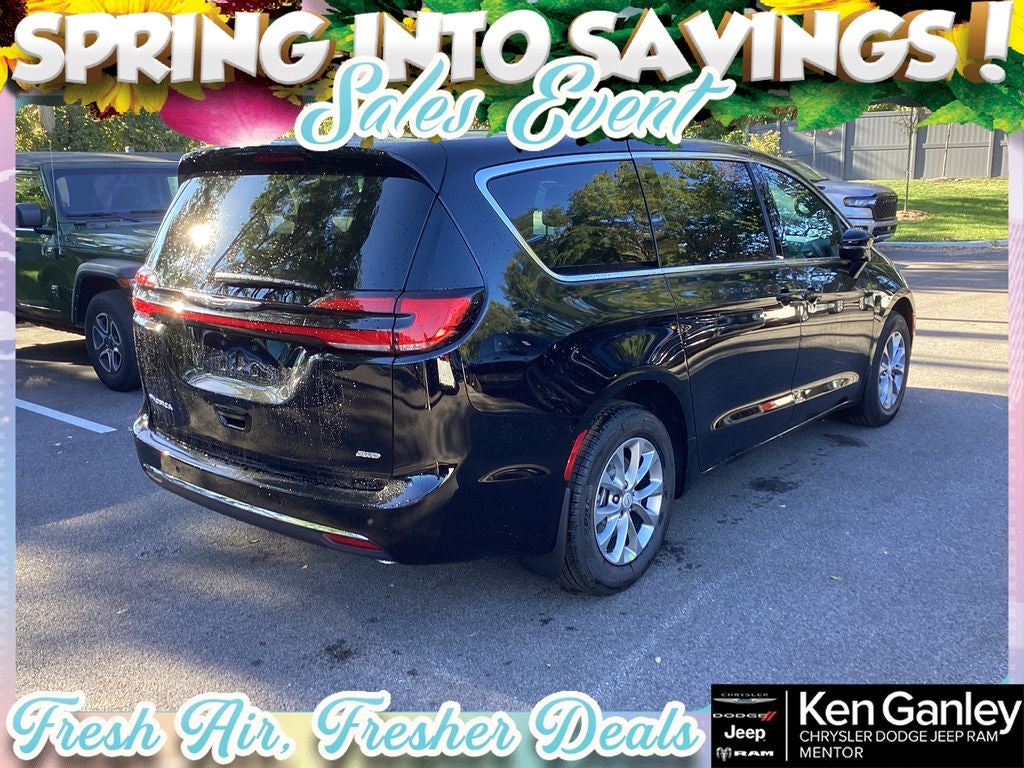 2026 Chrysler Pacifica PACIFICA SELECT AWD
