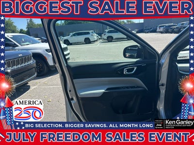 2026 Jeep Compass COMPASS LIMITED 4X4