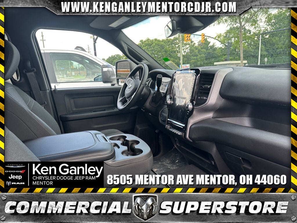 2026 RAM Ram 3500 RAM 3500 TRADESMAN CREW CAB 4X4 8' BOX