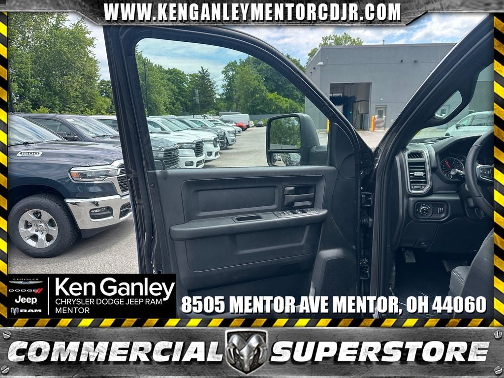 2026 RAM Ram 3500 RAM 3500 TRADESMAN CREW CAB 4X4 8' BOX