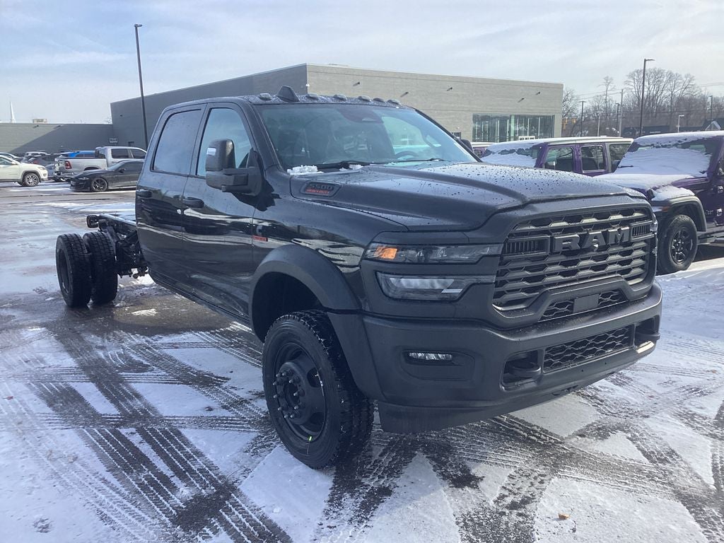 2026 RAM Ram 5500 Chassis Cab RAM 5500 TRADESMAN CHASSIS CREW CAB 4X4 84' CA