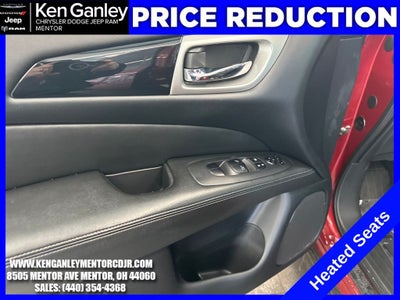 2018 Nissan Pathfinder SV