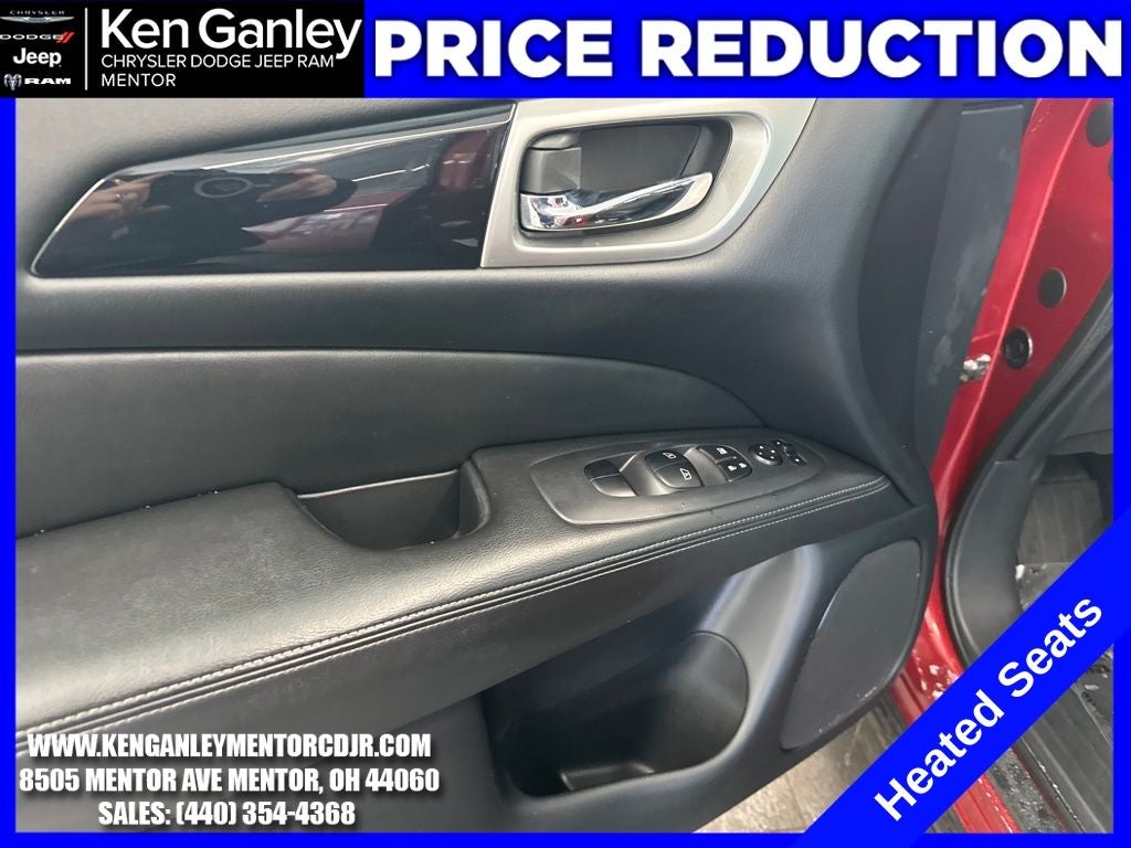 2018 Nissan Pathfinder SV