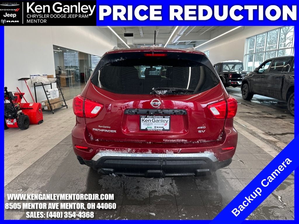 2018 Nissan Pathfinder SV