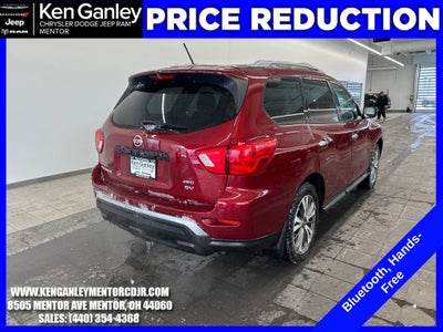 2018 Nissan Pathfinder SV