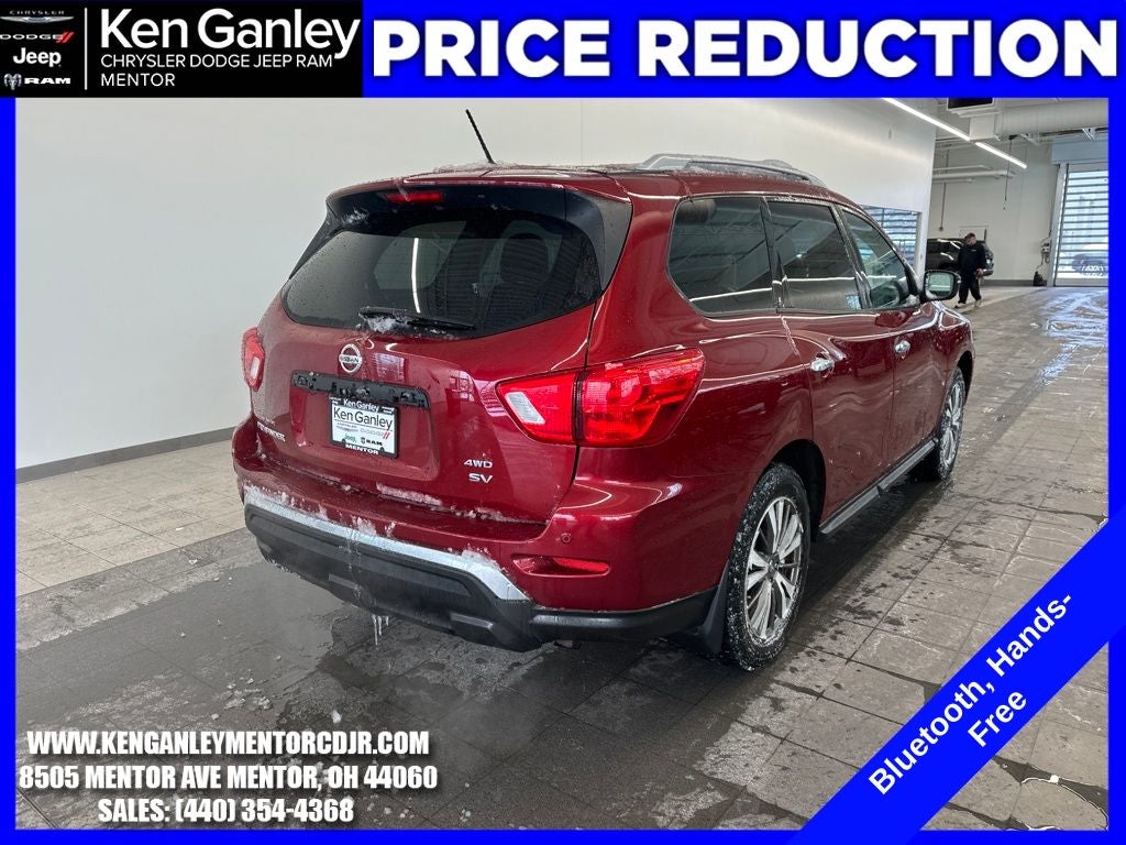 2018 Nissan Pathfinder SV