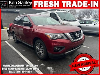 2018 Nissan Pathfinder SV