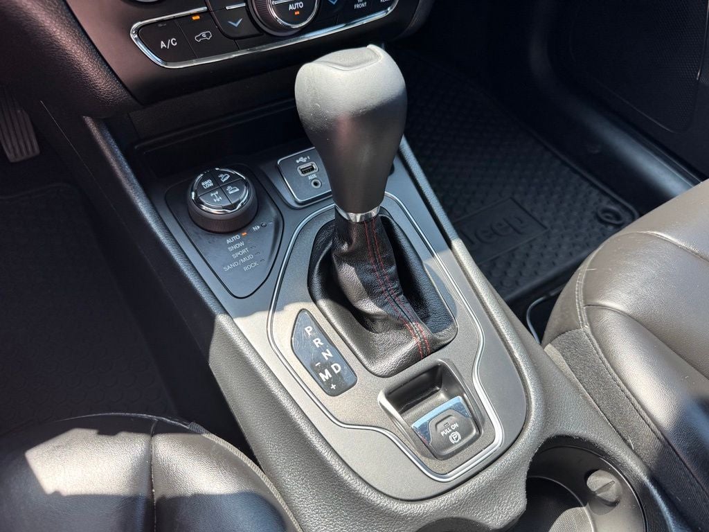 2020 Jeep Cherokee Trailhawk