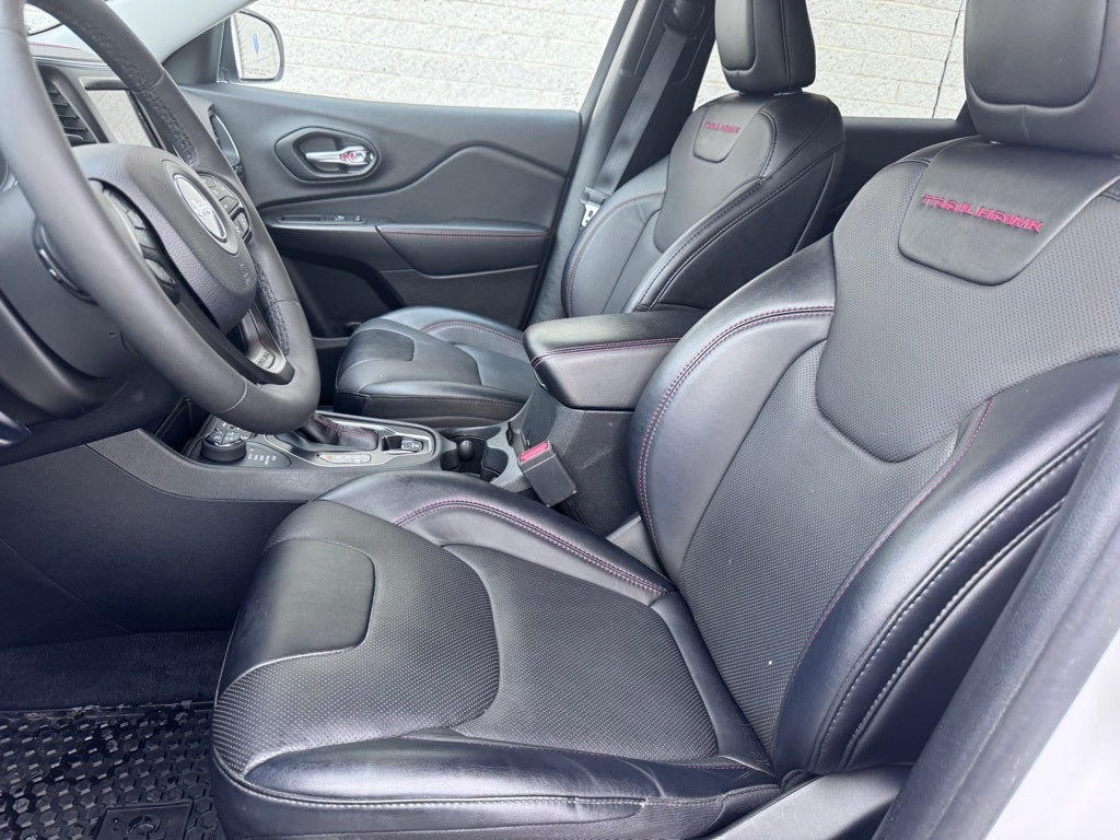 2022 Jeep Cherokee Trailhawk