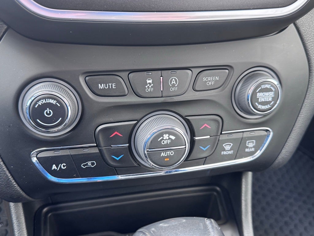 2022 Jeep Cherokee Trailhawk