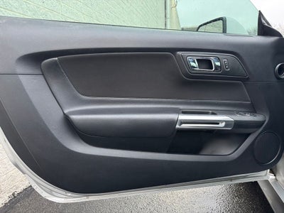 2016 Ford Mustang V6