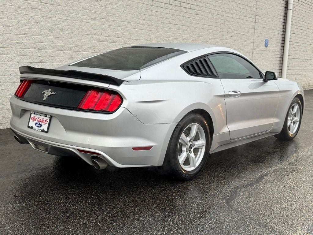 2016 Ford Mustang V6