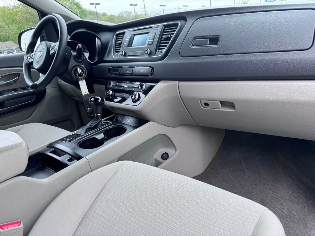 2016 Kia Sedona LX