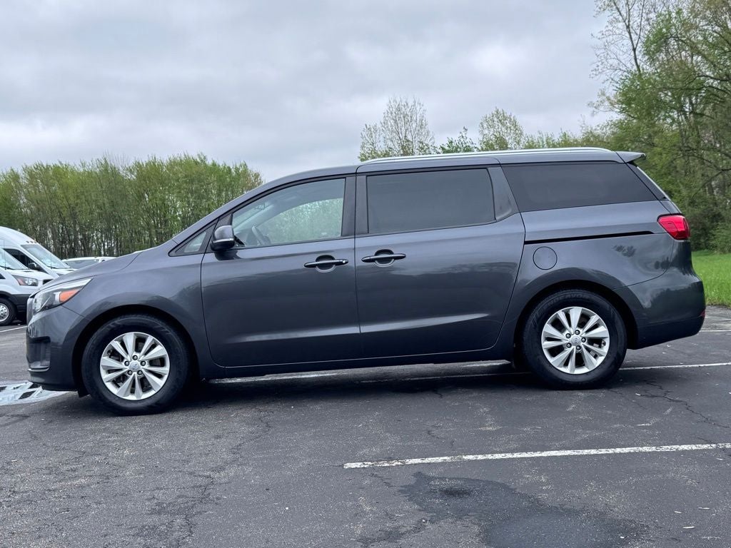 2016 Kia Sedona LX