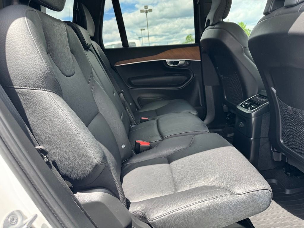 2024 Volvo XC90 Recharge Plug-In Hybrid T8 Plus Bright Theme 7 Passenger