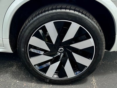 2024 Volvo XC90 Recharge Plug-In Hybrid T8 Plus Bright Theme 7 Passenger