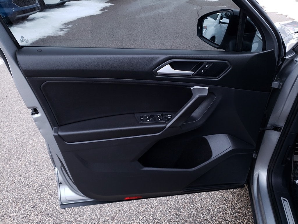 2021 Volkswagen Tiguan 2.0T SE R-Line Black