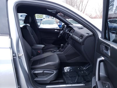 2021 Volkswagen Tiguan 2.0T SE R-Line Black