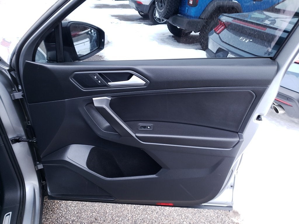 2021 Volkswagen Tiguan 2.0T SE R-Line Black