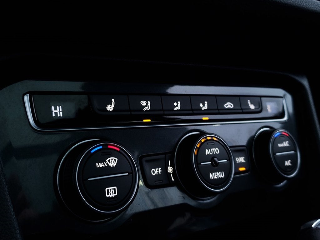 2021 Volkswagen Tiguan 2.0T SE R-Line Black