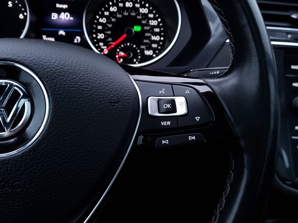 2021 Volkswagen Tiguan 2.0T SE R-Line Black