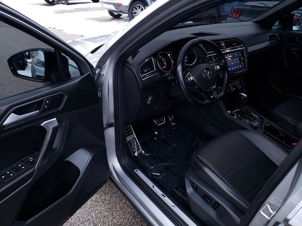 2021 Volkswagen Tiguan 2.0T SE R-Line Black