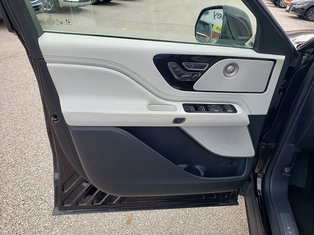 2025 Lincoln Aviator Black Label