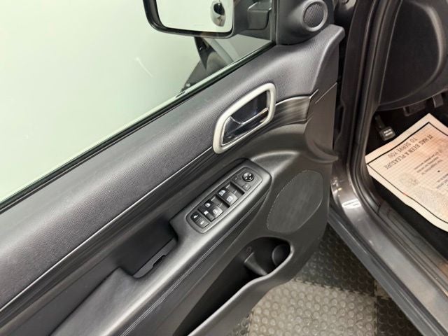 2019 Jeep Grand Cherokee Laredo E