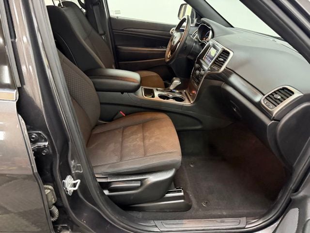 2019 Jeep Grand Cherokee Laredo E