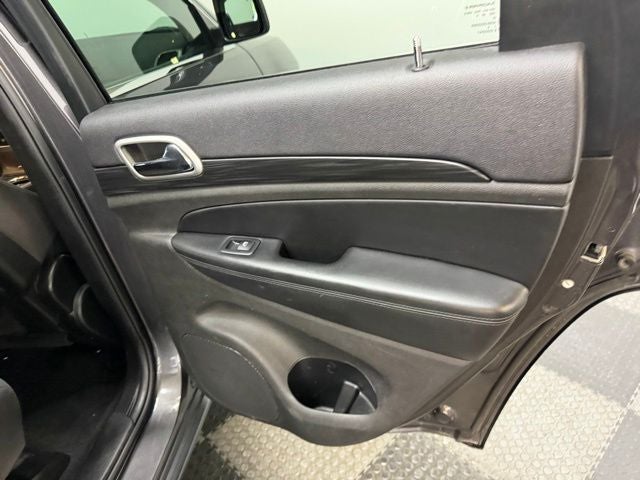 2019 Jeep Grand Cherokee Laredo E