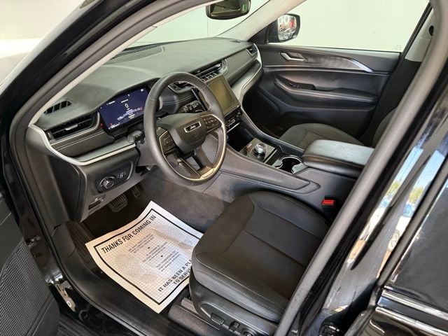 2024 Jeep Grand Cherokee L Laredo