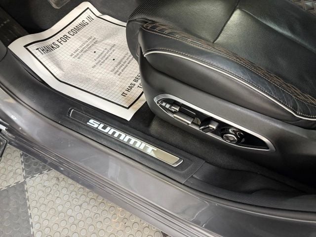 2025 Jeep Grand Cherokee L Summit
