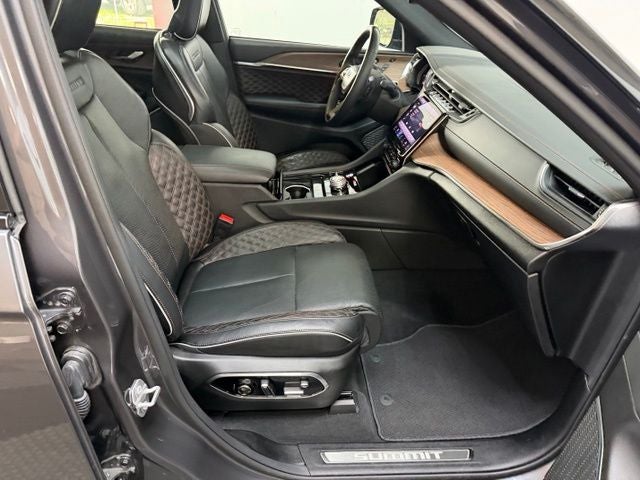 2025 Jeep Grand Cherokee L Summit
