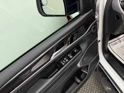 2024 Jeep Wagoneer Base
