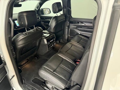 2024 Jeep Wagoneer Base