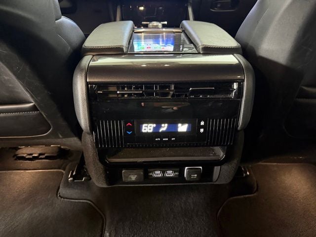 2024 Jeep Wagoneer Base