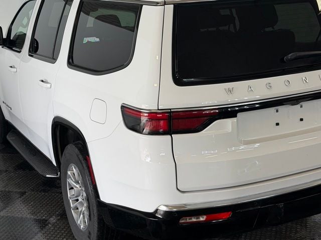 2024 Jeep Wagoneer Base