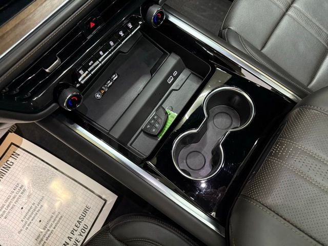 2025 Chevrolet Suburban High Country