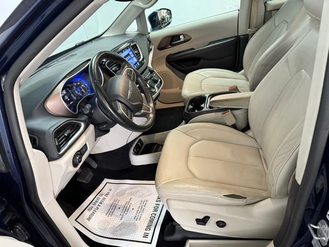 2017 Chrysler Pacifica Touring L