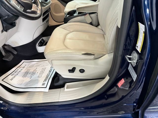 2017 Chrysler Pacifica Touring L