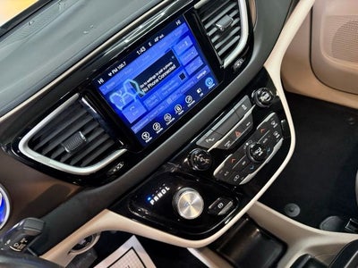 2017 Chrysler Pacifica Touring L