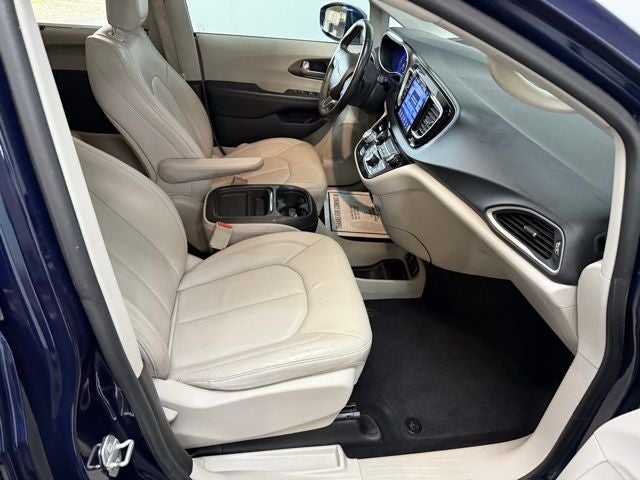 2017 Chrysler Pacifica Touring L