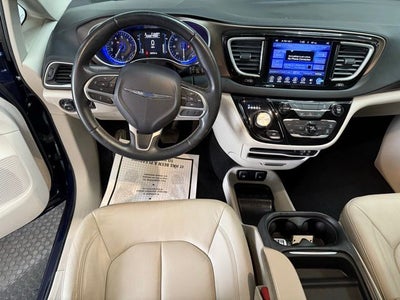 2017 Chrysler Pacifica Touring L