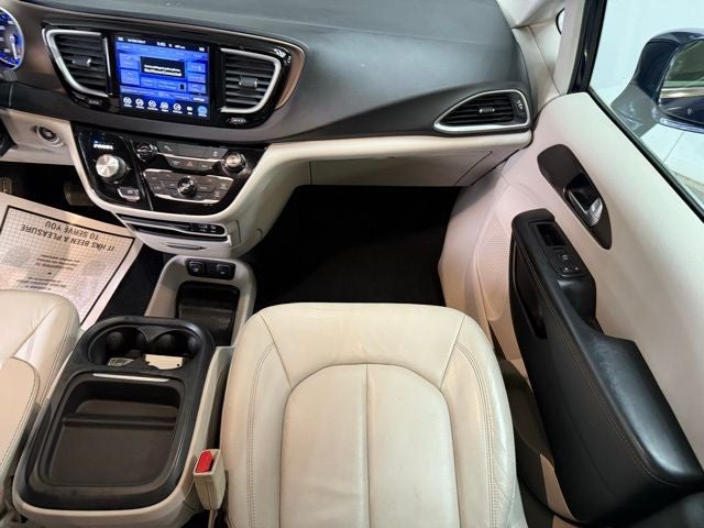 2017 Chrysler Pacifica Touring L