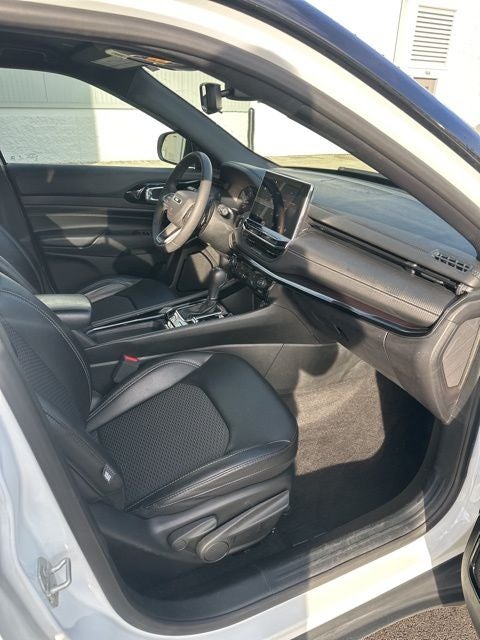 2023 Jeep Compass Altitude