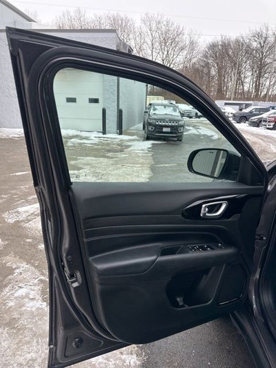 2023 Jeep Compass Altitude