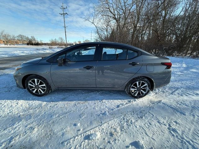 2024 Nissan Versa 1.6 S