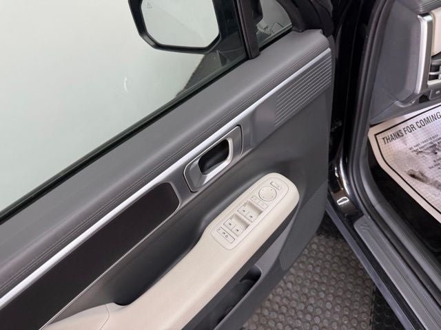 2024 Hyundai Santa Fe SE