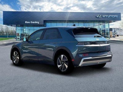 2025 Hyundai IONIQ 5 SE