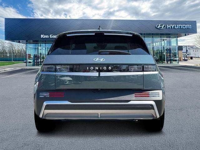 2025 Hyundai IONIQ 5 SE